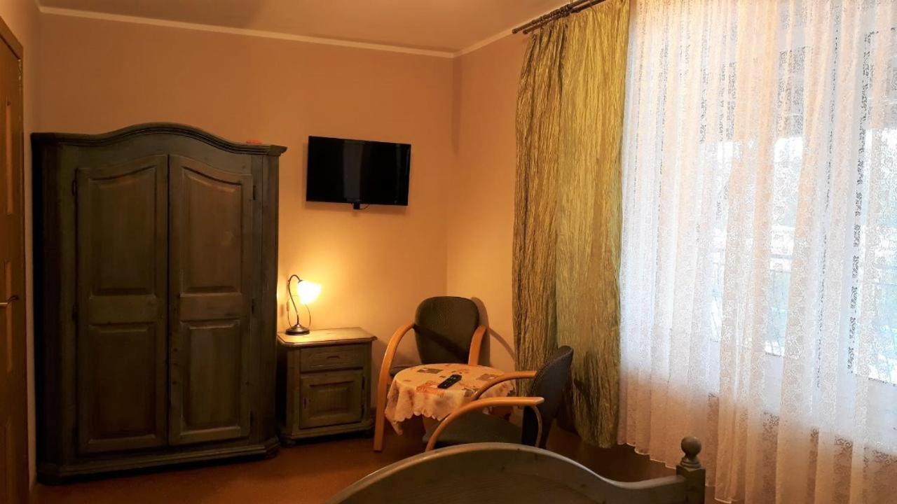 Ow Wilk - Pokoje I Domki Z Aneksami Kuchennymi, Parking, Plac Zabaw Леба Экстерьер фото